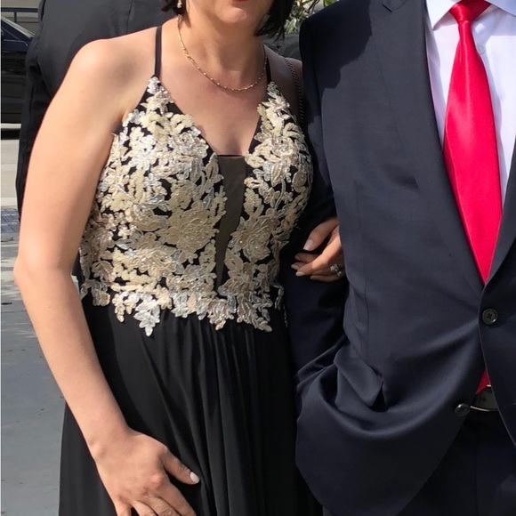 Beautiful black dress for special occasion. - Picture 8 of 8